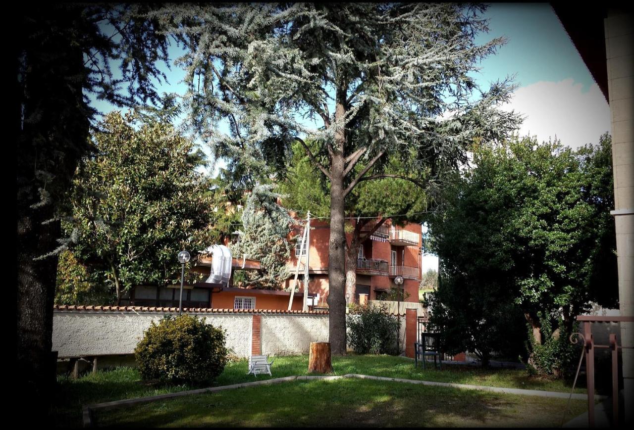 Hotel La Casa Degli Oleandri à Rome Extérieur photo